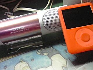 iPod�p�̃X�s�[�J�[